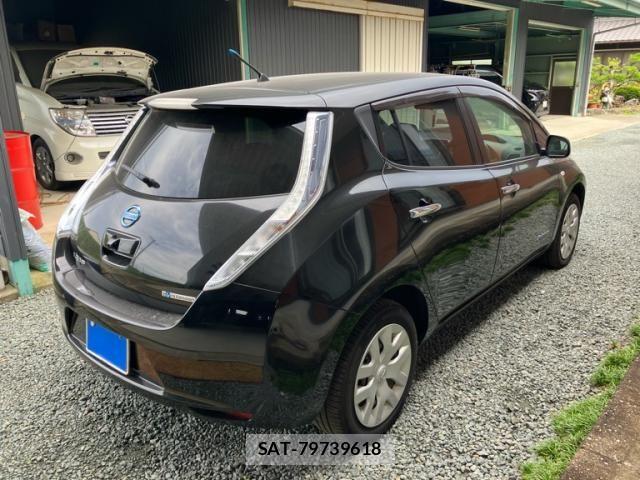 Nissan LEAF 2014-12 7392608-4