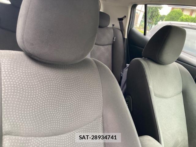 Nissan LEAF 2017-06 7392606-12