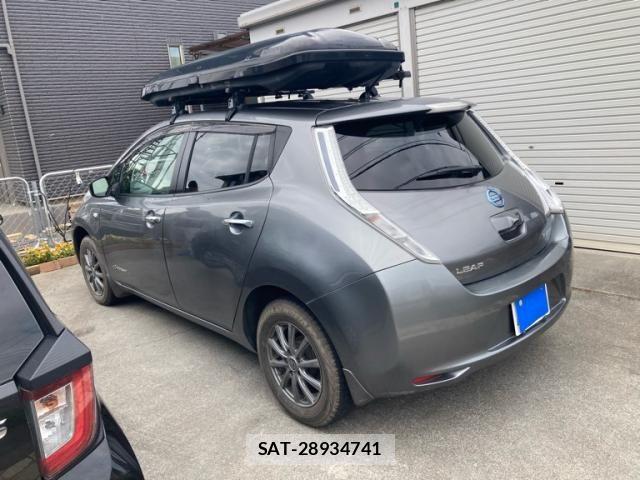 Nissan LEAF 2017-06 7392606-3