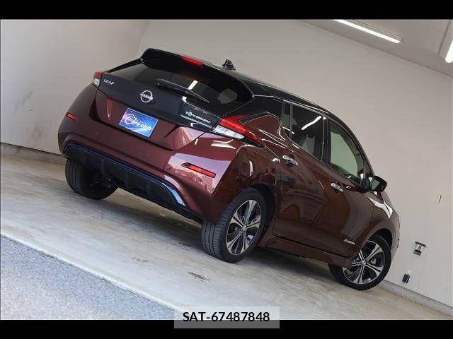 Nissan LEAF 2022-02 7392604-11