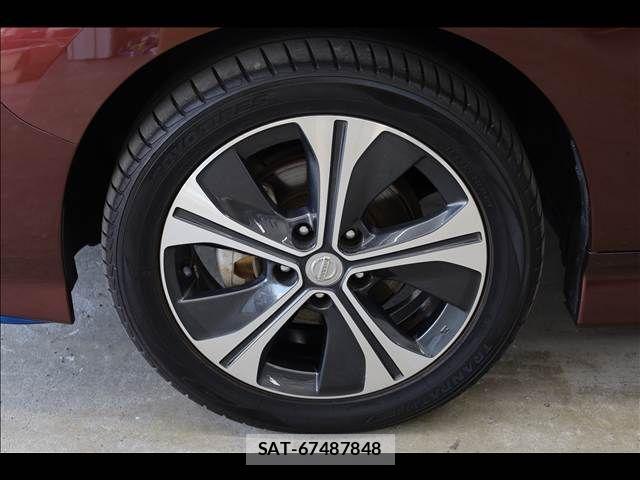 Nissan LEAF 2022-02 7392604-13