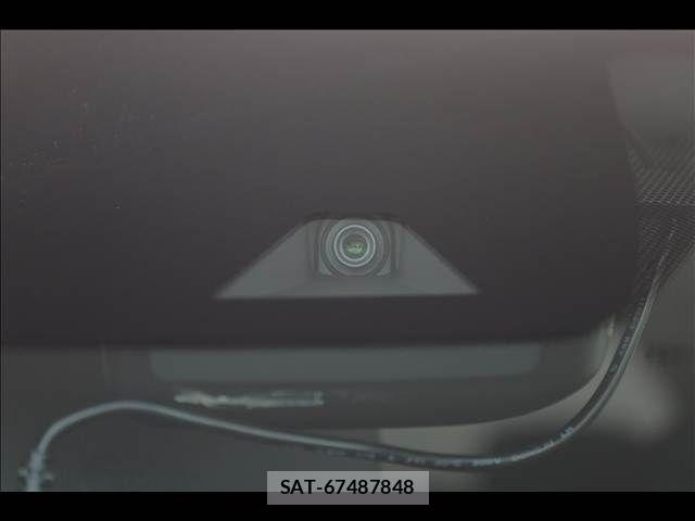 Nissan LEAF 2022-02 7392604-3