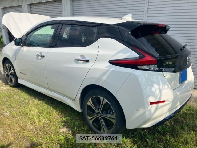 Nissan LEAF 2021-04 7455282-3