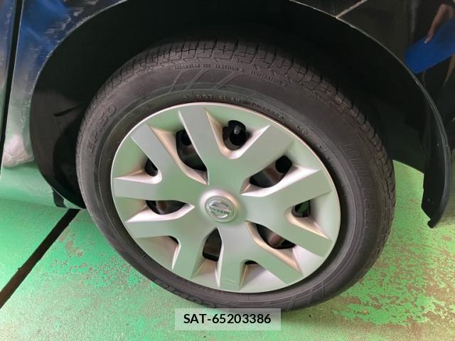 Nissan LEAF 2015-06 7455281-8