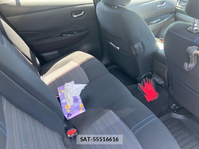 Nissan LEAF 2023-01 7455280-9