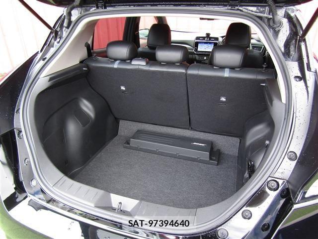 Nissan LEAF 2022-01 7501198-7