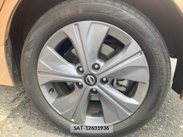 Nissan LEAF 2021-08 7501200-9