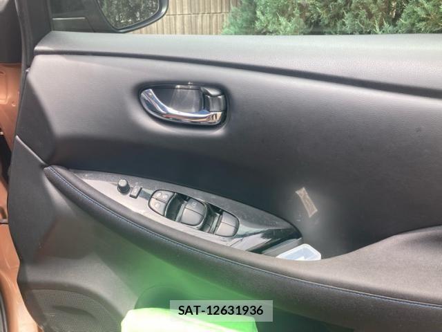 Nissan LEAF 2021-08 7501200-15