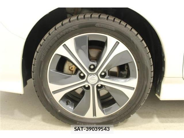 Nissan LEAF 2017-12 7501201-24