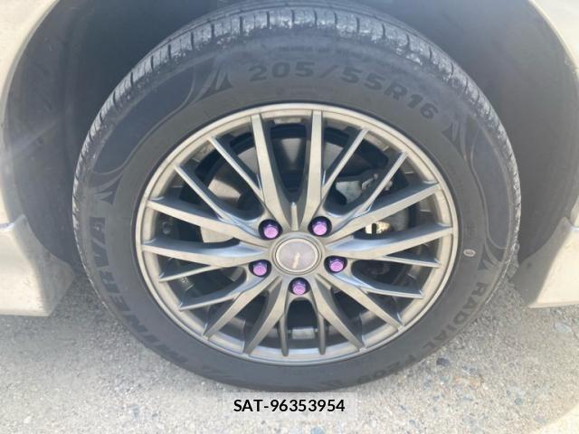 Nissan LEAF 2017-07 7501203-9