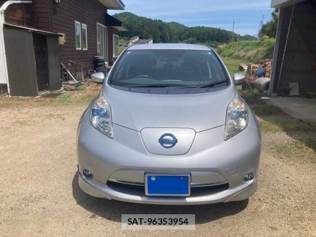 Nissan LEAF 2017-07 7501203-1