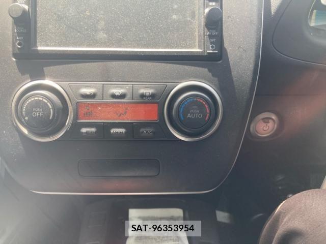 Nissan LEAF 2017-07 7501203-19