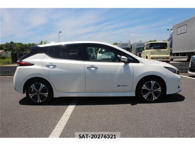 Nissan LEAF 2021-10 7508959-14