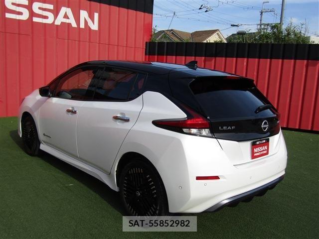 Nissan LEAF 2022-06 7501197-1