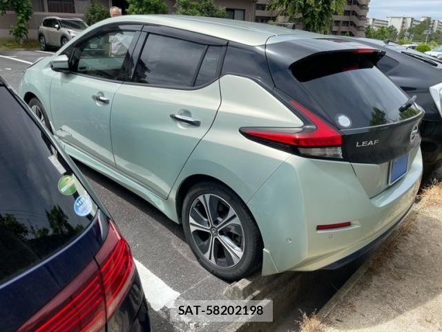 Nissan LEAF 2018-08 7501202-3