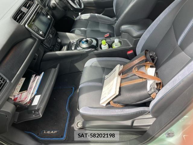 Nissan LEAF 2018-08 7501202-8