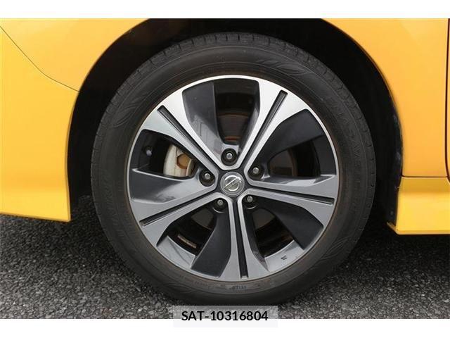 Nissan LEAF 2018-10 7562332-18
