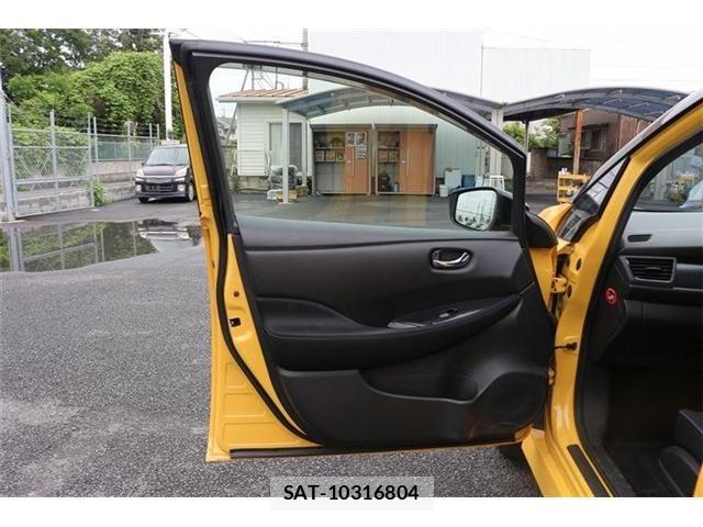 Nissan LEAF 2018-10 7562332-29