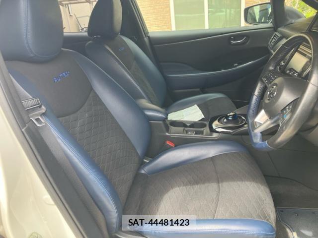 Nissan LEAF 2019-08 7562331-10