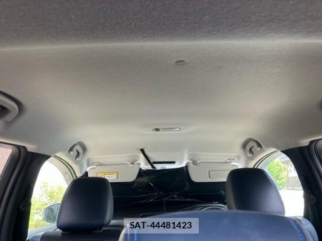 Nissan LEAF 2019-08 7562331-8