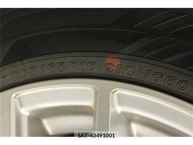 Nissan LEAF 2021-12 7562330-26