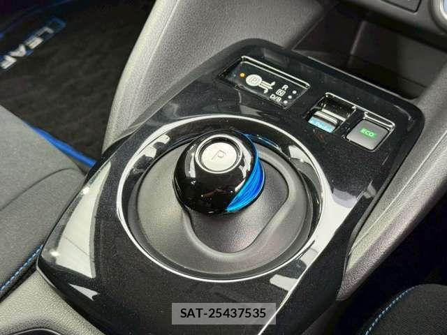 Nissan LEAF 2022-01 7562329-13