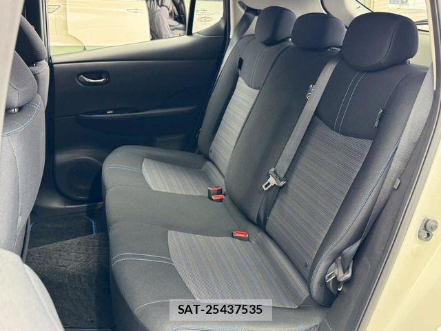 Nissan LEAF 2022-01 7562329-21