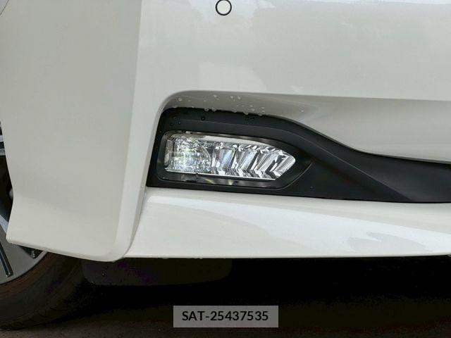 Nissan LEAF 2022-01 7562329-26