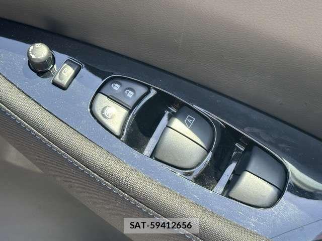 Nissan LEAF 2021-08 7617516-13