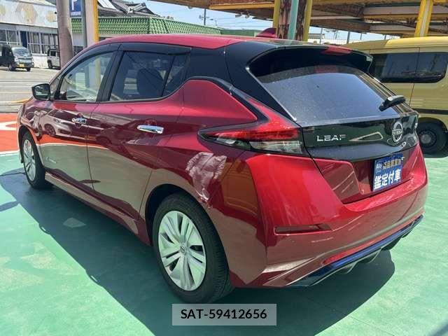 Nissan LEAF 2021-08 7617516-3