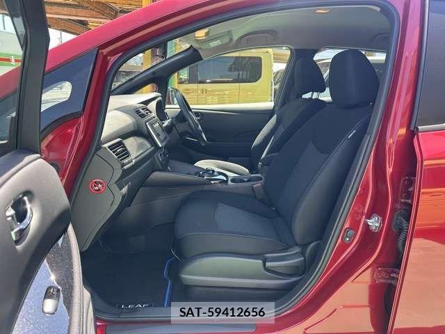 Nissan LEAF 2021-08 7617516-4