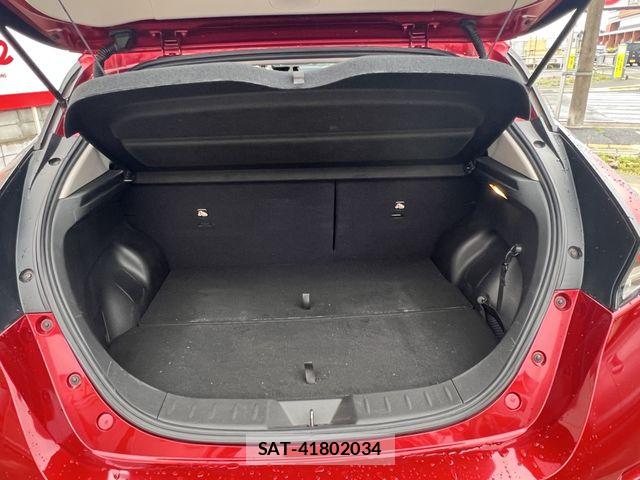 Nissan LEAF 2017-10 7617518-12