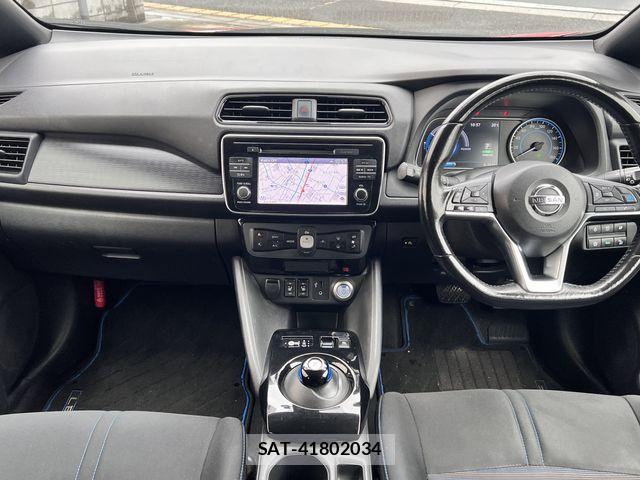 Nissan LEAF 2017-10 7617518-1