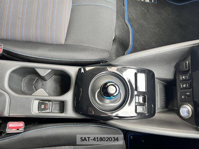 Nissan LEAF 2017-10 7617518-7