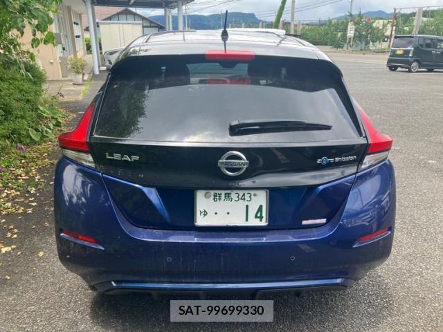 Nissan LEAF 2017-12 7617519-10