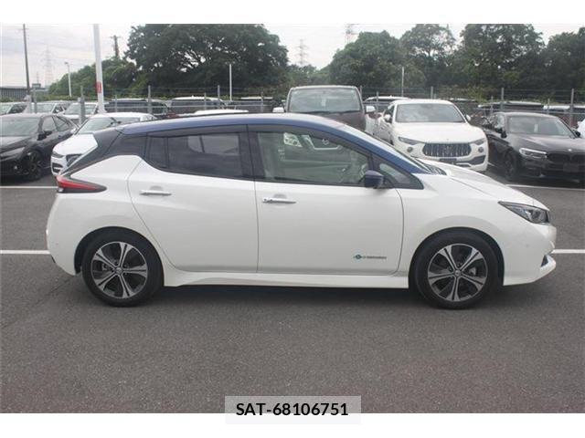 Nissan LEAF 2018-01 7617517-10