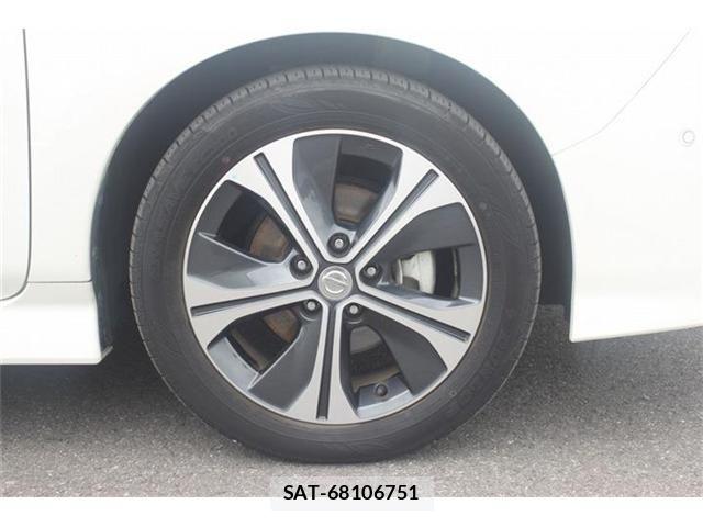 Nissan LEAF 2018-01 7617517-23