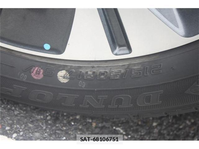 Nissan LEAF 2018-01 7617517-28