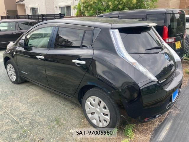 Nissan LEAF 2014-07 7617521-2