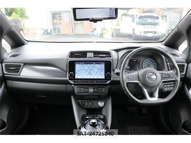 Nissan LEAF 2020-10 7617515-16