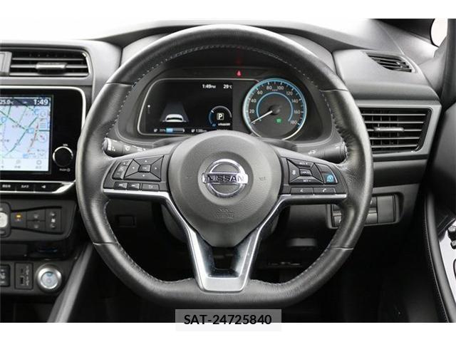 Nissan LEAF 2020-10 7617515-17