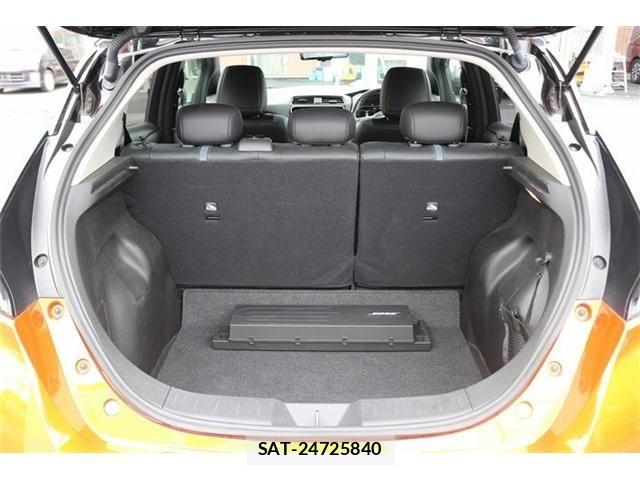 Nissan LEAF 2020-10 7617515-18