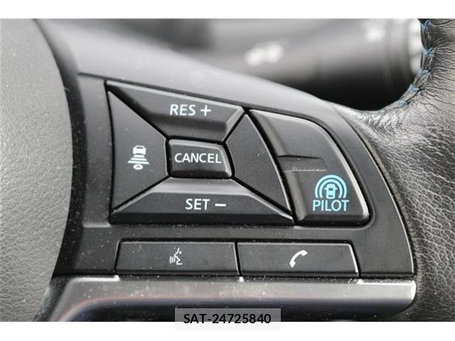 Nissan LEAF 2020-10 7617515-5