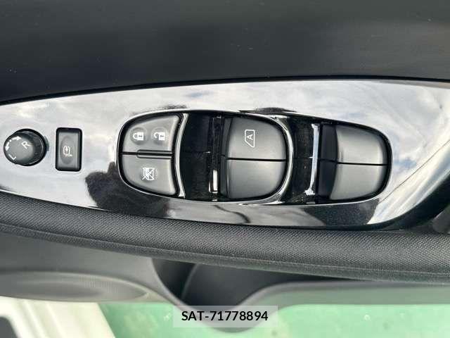 Nissan LEAF 2020-03 7617513-14