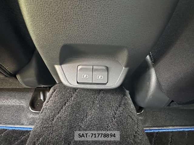 Nissan LEAF 2020-03 7617513-6