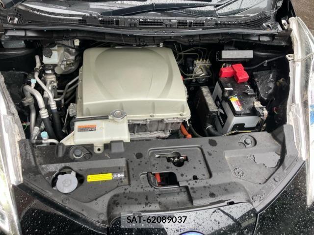 Nissan LEAF 2017-06 7724919-9