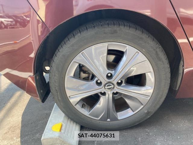 Nissan LEAF 2022-01 7724906-9