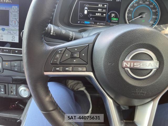 Nissan LEAF 2022-01 7724906-17