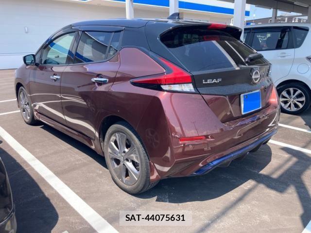 Nissan LEAF 2022-01 7724906-3