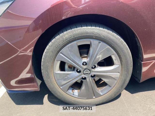 Nissan LEAF 2022-01 7724906-7